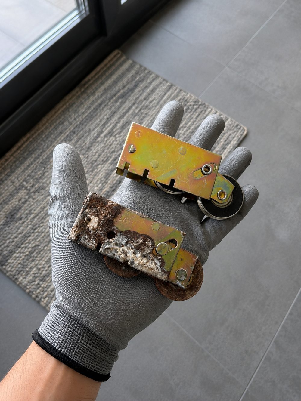 Sliding door roller replacement